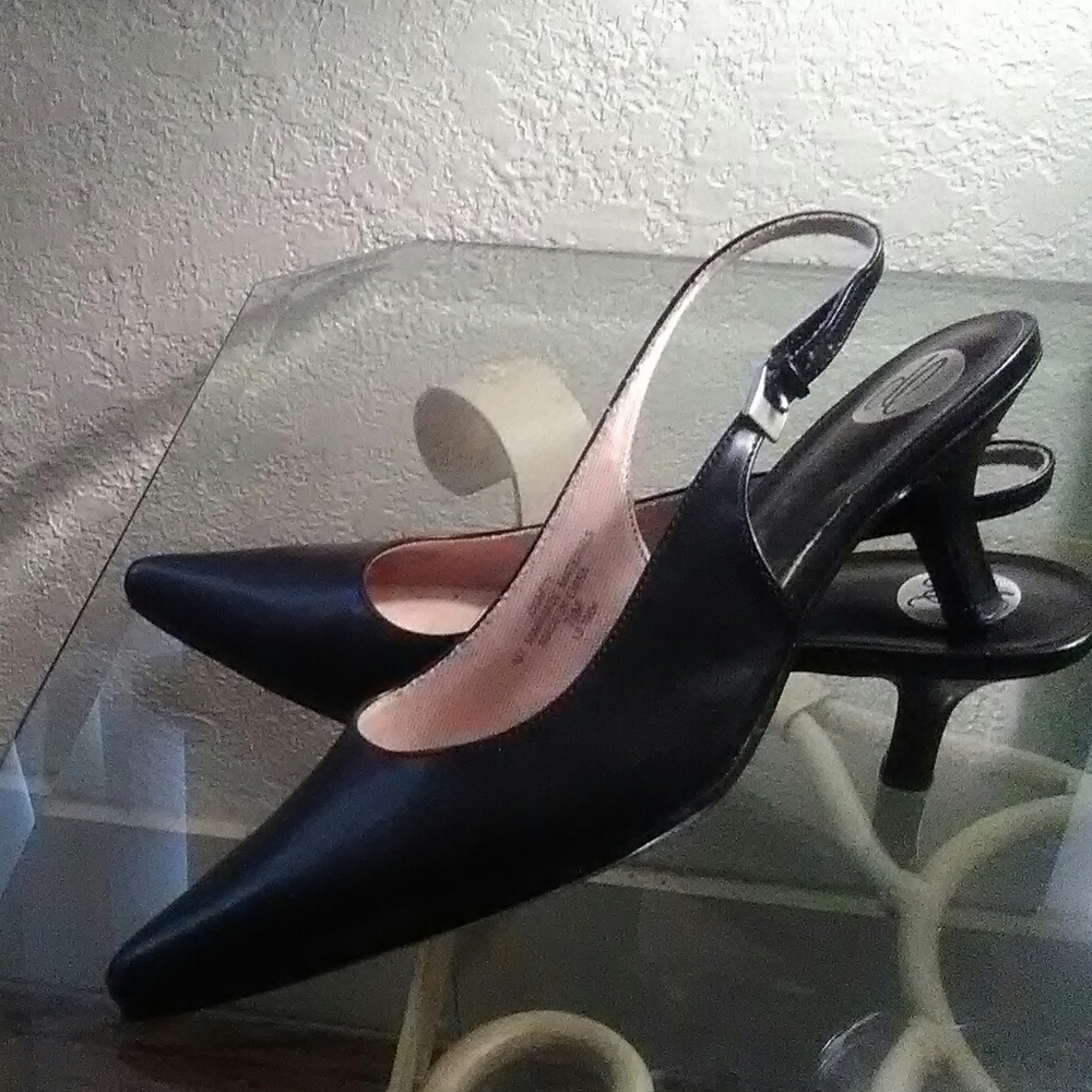Donna Lawrence sling backs